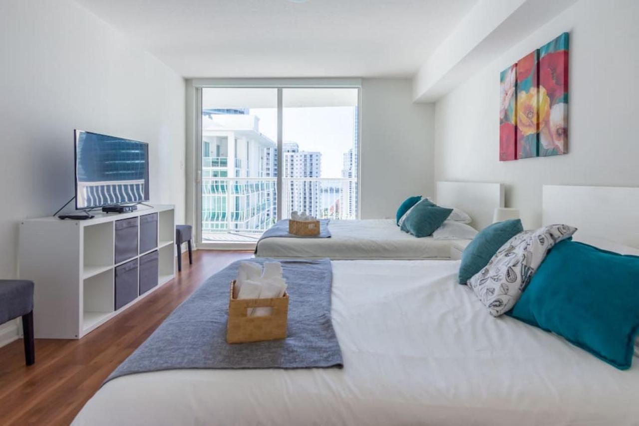 Ocean And Views Lux Brickell Sleeps 5